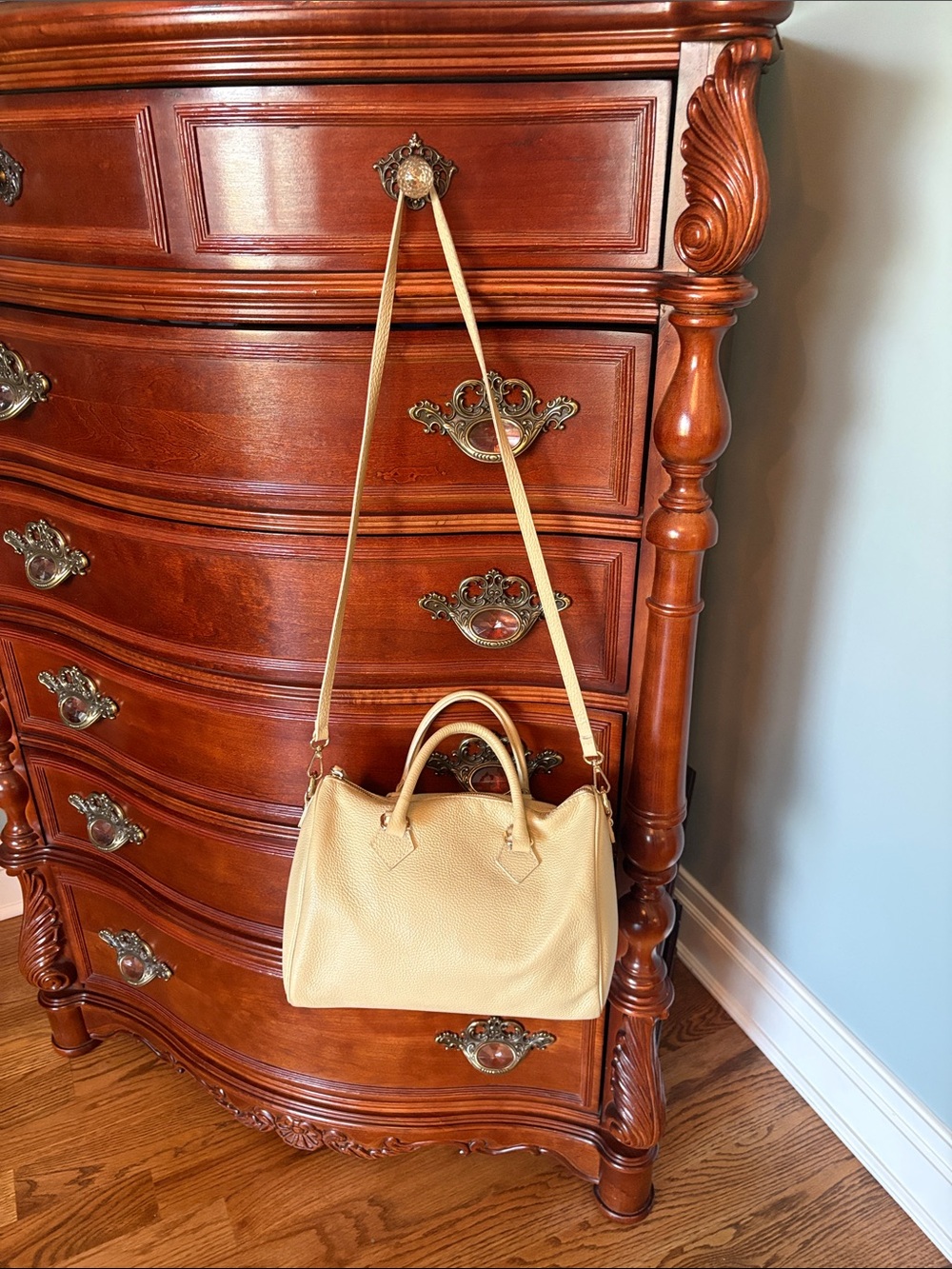 Classic Cream Leather Handbag with Removable Strap